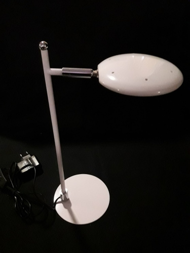 LVK 866 WT белый LED 5W лампа настол LVK 866 WT белый LED 5W лампа настол